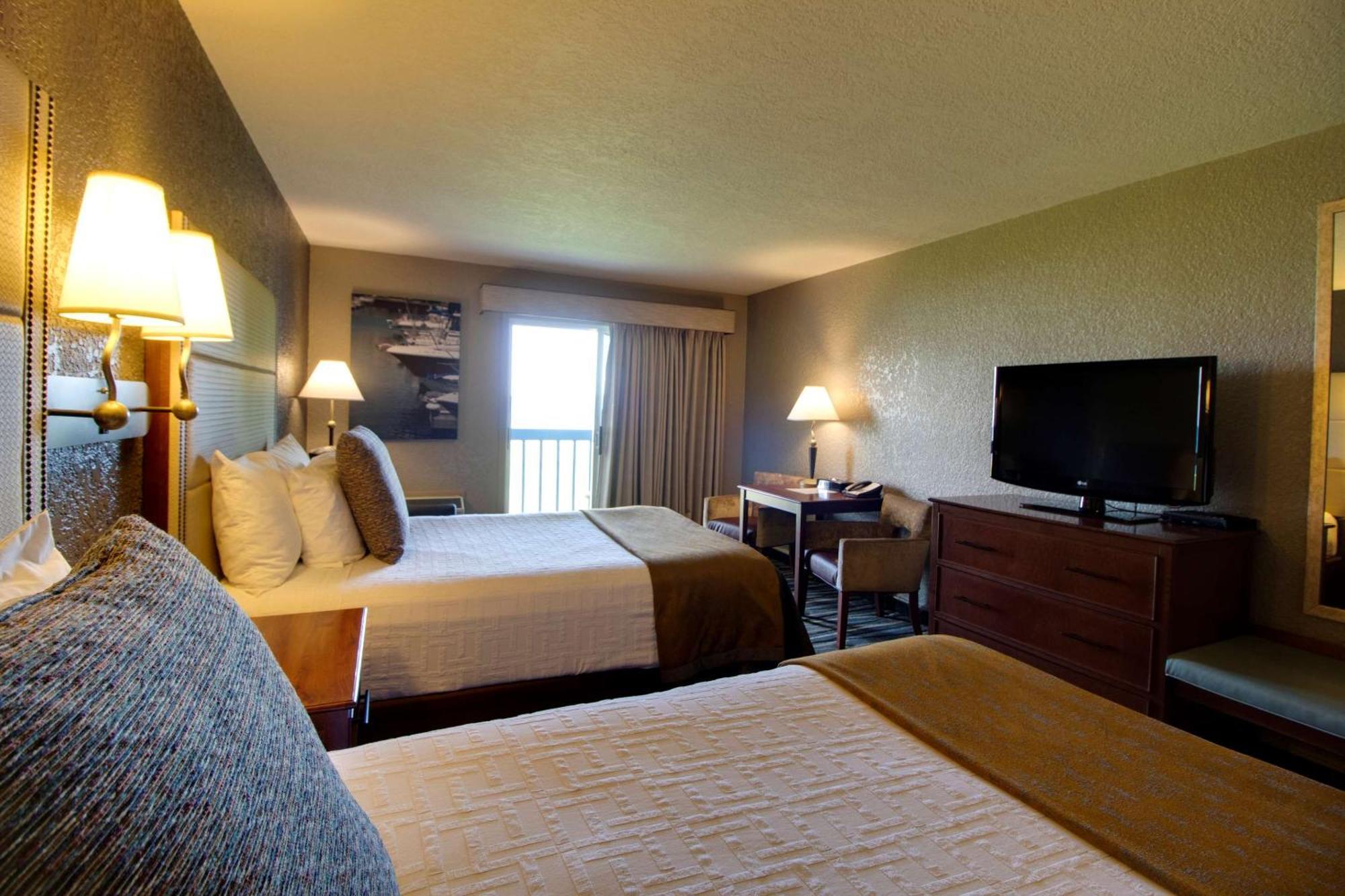 Best Western Harbour Pointe Lakefront Saint Ignace Buitenkant foto